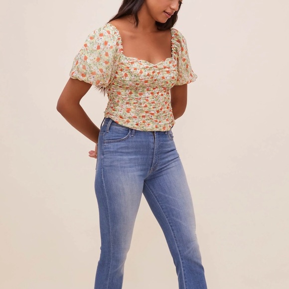 ASTR Tenley Floral Ruched Top - Picture 2 of 6